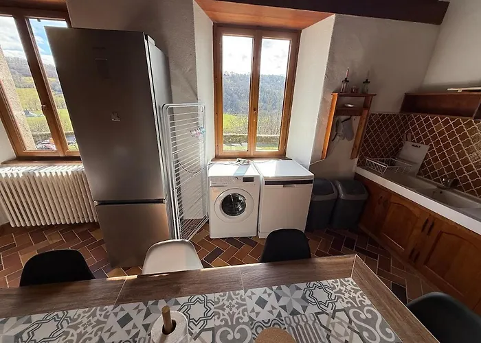 La Maison Du Colonel * Sainte-Eulalie (Auvergne)